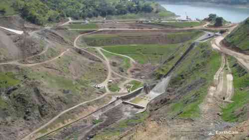 重建卡拉维拉斯大坝