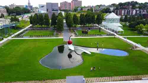 美国明尼阿波利斯雕塑花园